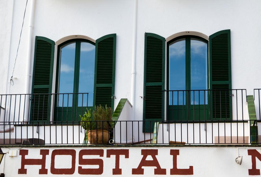 Hostal Marina Cadaques Exterior photo